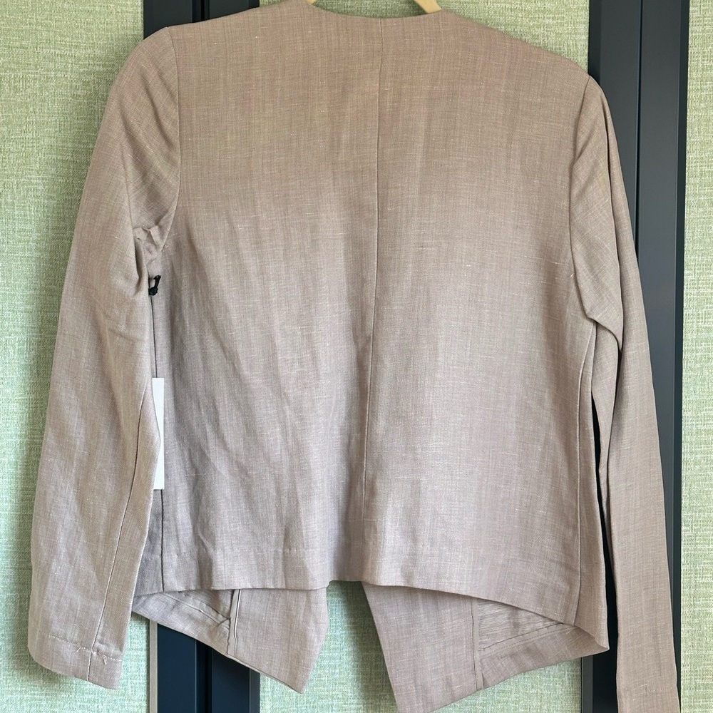 REVOLVE x cupcakes & cashmere Khaki Waterfall Light Linen Blazer, NWT, Size 6 - Picture 2 of 6